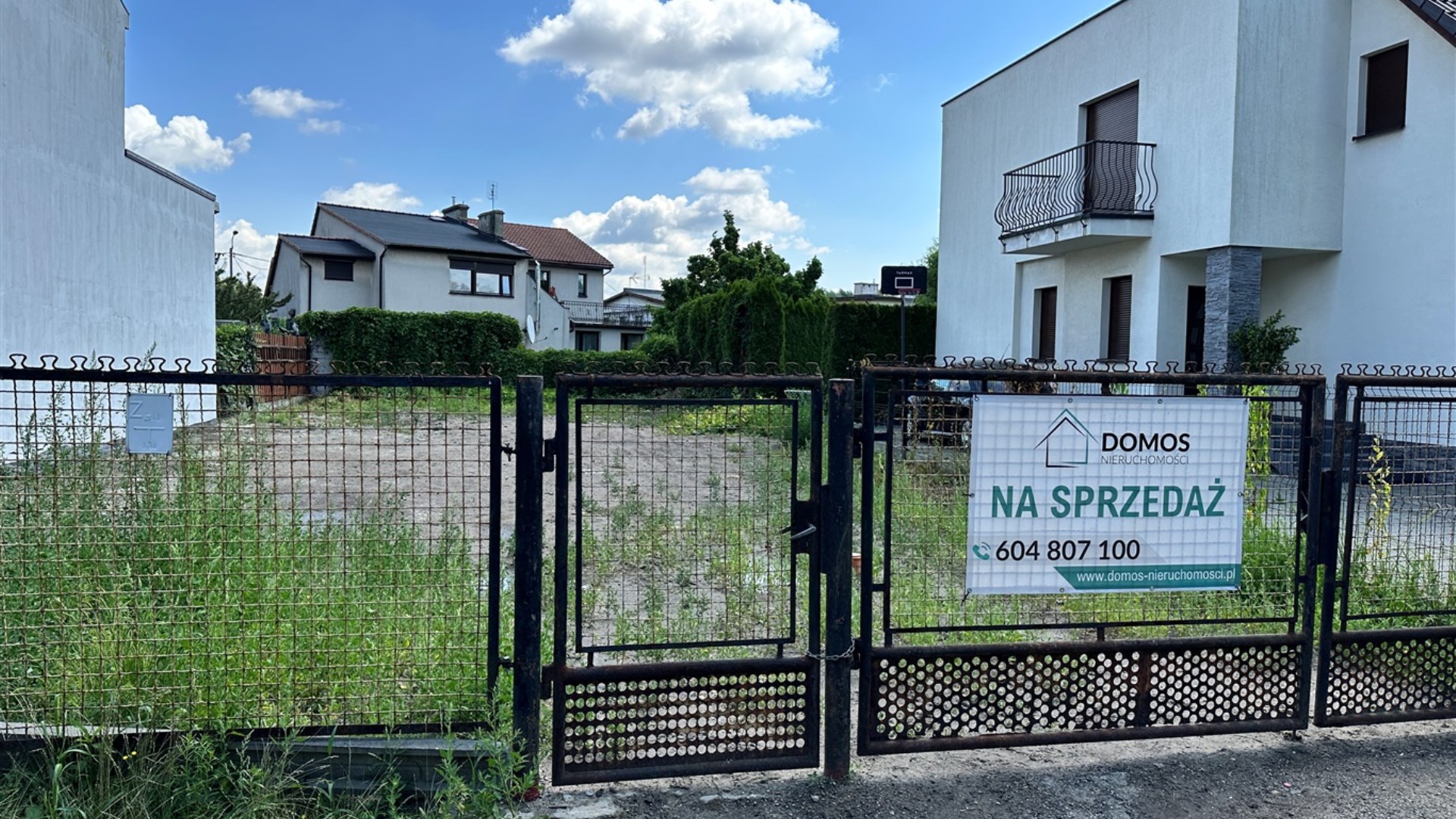 Działka na sprzedaż